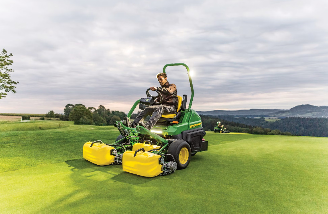 Praca sezonowa na Prestiżowym Polu Golfowym w Niemczech jako Greenkeeper