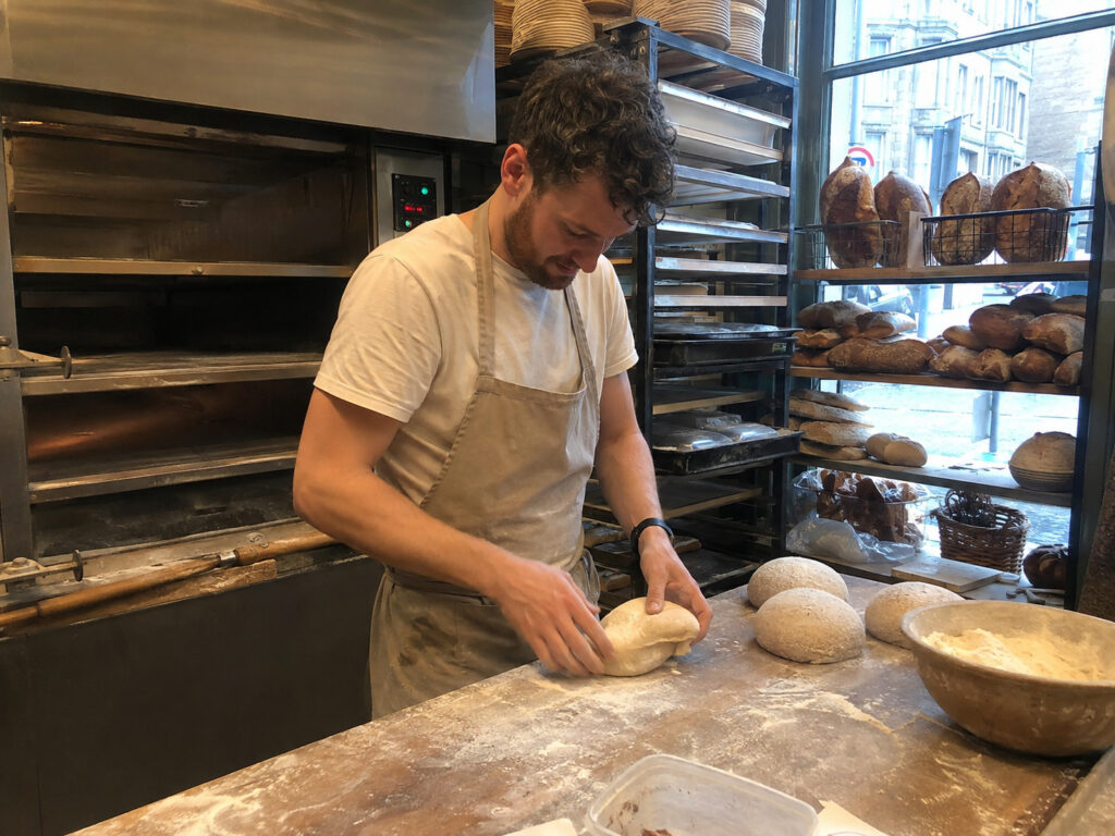 Piekarz – Edynburg | 16–17 GBP za godzinę